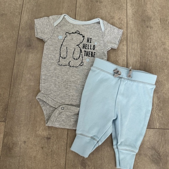 Gerber & cat and Jack 0-3 Month Baby Boy matching outfit set - Picture 3 of 11
